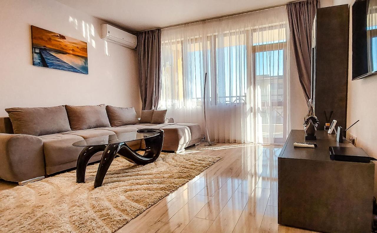 Lighthouse Golf Resort, 75 Mp2, With Balcony Balchik Eksteriør billede